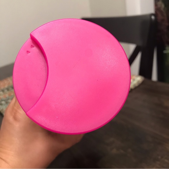 Starbucks fuschia tumbler. - Picture 4 of 6